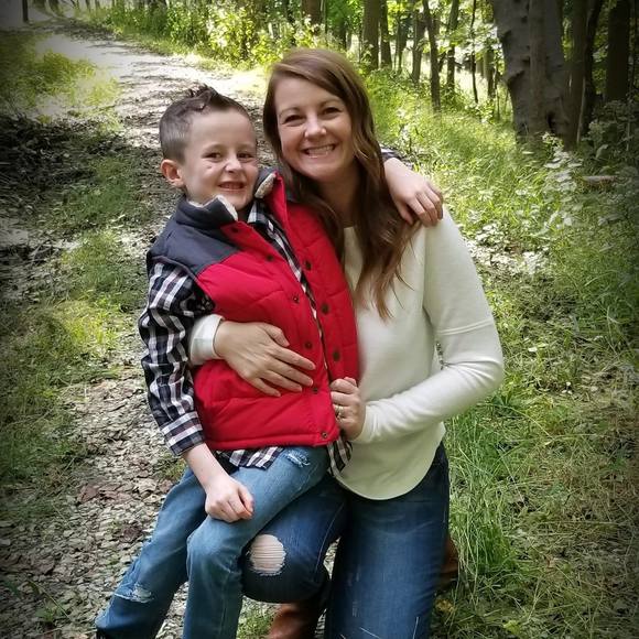 Meet your Posher, Shawna - Picture 1 of 1